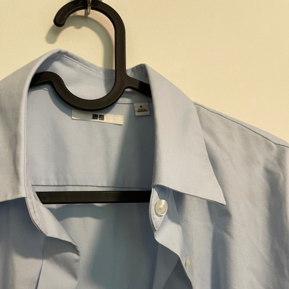 Uniqlo Button-Up Shirt Size M - Casual, Men's Fashion, Long Sleeve, Business - Picture 2 of 4